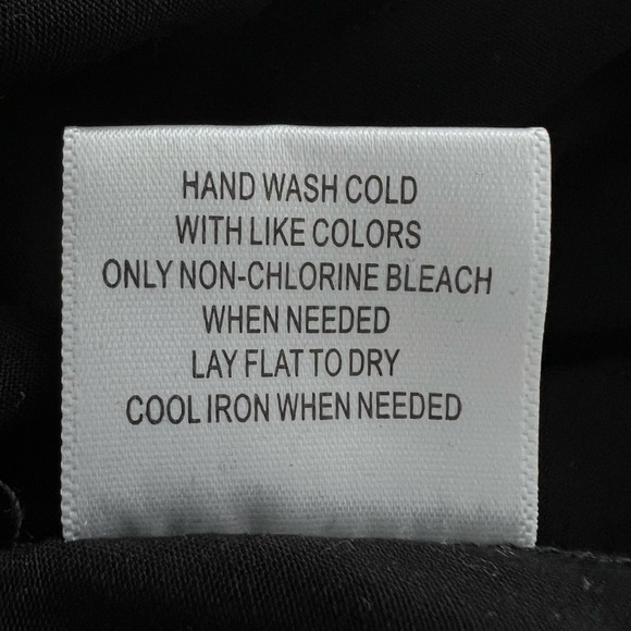 ModCloth Black And White Polka Dot A-Line Skirt Size XS Retro Flare - Picture 9 of 10